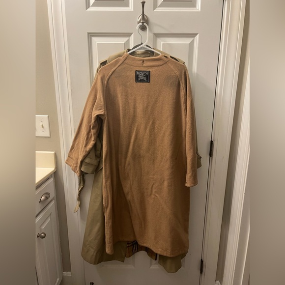 Burberry authentic inner liner USA small to medium - Picture 5 of 11
